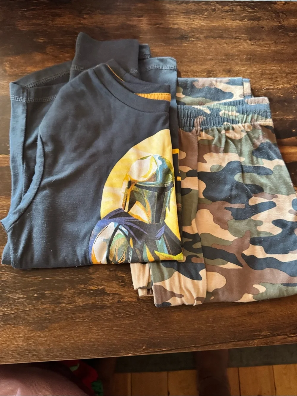 GAP Boys The Mandalorian Pajama Set - Dark Gray Top & Camo Pants